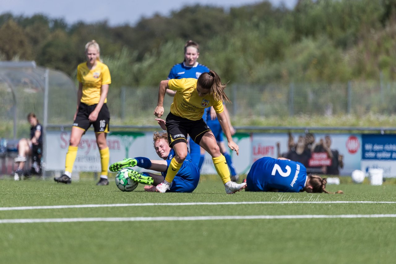 Bild 95 - Saisonstart Oberliga